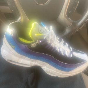 Men’s sz 8.5 Nike airmax 95